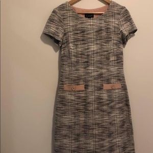 Connected Apparel dress
Size 6